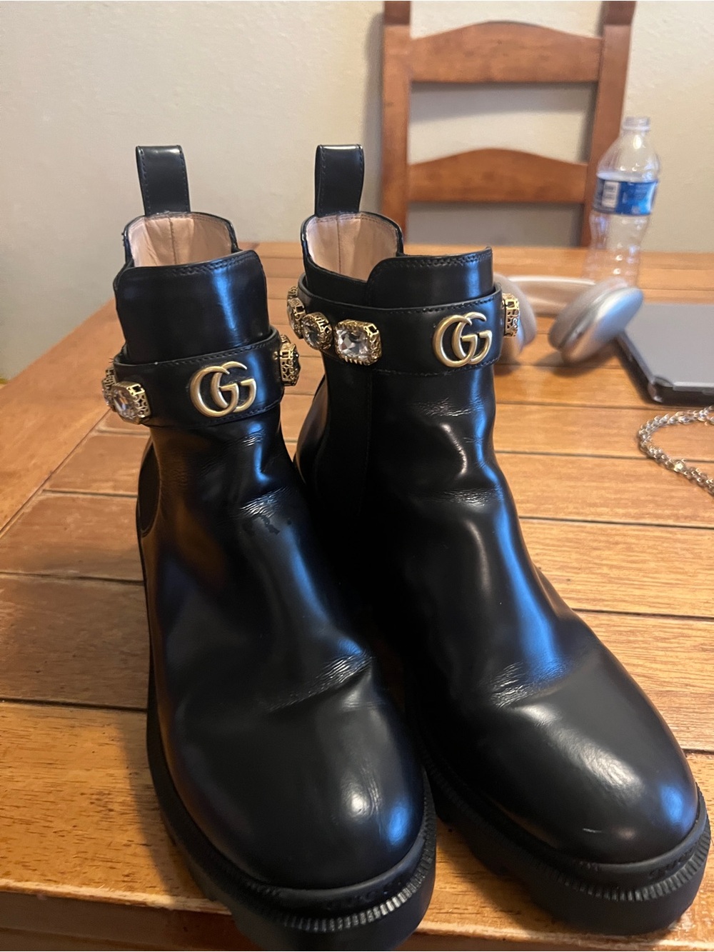 Gucci Trip Embellished Leather Chelsea Boots In Black